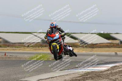 media/May-26-2025-Lets Ride (Mon) [[3bf1de1d65]]/B Group/1220pm (Wheelie Bump)/